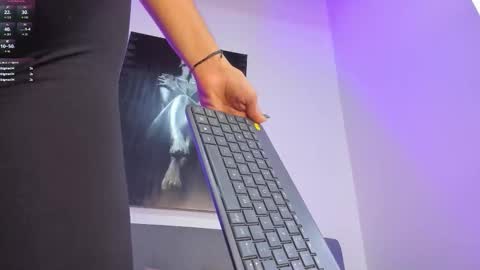 Snapshot of pamela_moreno chatting on 11/08/25, 07:56 Pamela online show from 11/08/25, 07:56