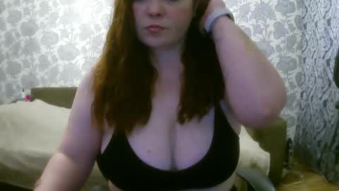Snapshot of pamela_passion chatting on 04/27/26, 04:21 pamela_passion online show from 04/27/26, 04:21