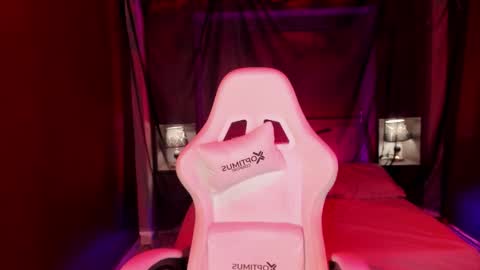  P A M  online show from 10/21/25, 04:13