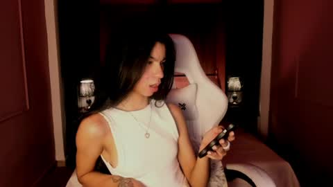 Snapshot of pamelaascott chatting on 05/31/26, 04:20 P A M online show from 05/31/26, 04:20