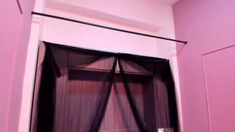 Snapshot of pamelaascott chatting on 07/02/26, 04:07 P A M online show from 07/02/26, 04:07