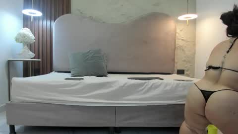 Snapshot of pamelabonnet_mml chatting on 12/14/25, 08:02 pamelabonnet_mml online show from 12/14/25, 08:02