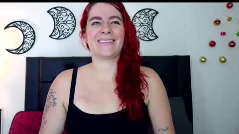 Snapshot of pamelamk chatting on 12/18/25, 11:27 Pamela online show from 12/18/25, 11:27