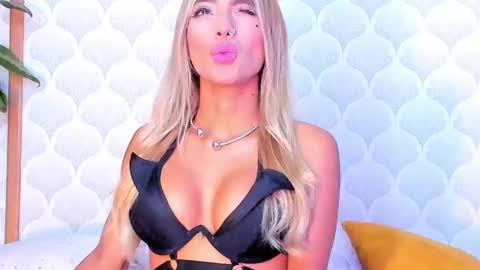 Snapshot of pamelareal chatting on 01/23/25, 06:06 Pamela online show from 01/23/25, 06:06