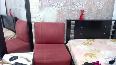 Snapshot of pamelavasquez_ chatting on 05/28/26, 11:24 pamela online show from 05/28/26, 11:24