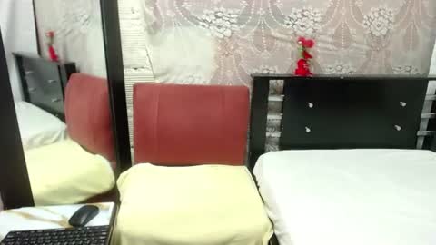 Snapshot of pamelavasquez_ chatting on 06/17/26, 06:31 pamela online show from 06/17/26, 06:31