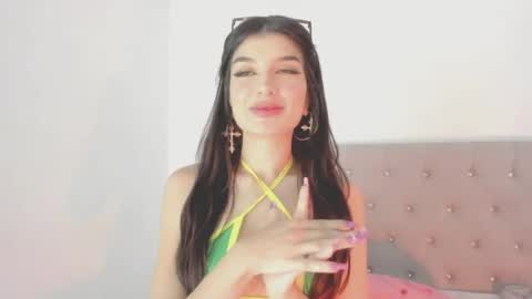 Snapshot of pamibambi chatting on 08/10/26, 12:04 pamibambi online show from 08/10/26, 12:04