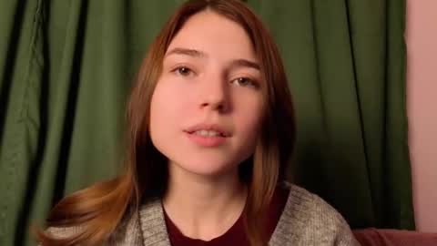 Snapshot of pamilarakestraw chatting on 10/07/25, 07:44 daniella online show from 10/07/25, 07:44