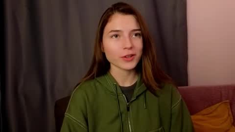 Snapshot of pamilarakestraw chatting on 10/12/25, 08:41 daniella online show from 10/12/25, 08:41