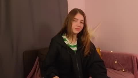 Snapshot of pamilarakestraw chatting on 11/09/25, 07:45 daniella online show from 11/09/25, 07:45