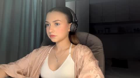 Lia online show from 06/09/26, 02:17