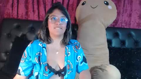 Snapshot of pandoracherry chatting on 01/12/25, 09:30 Pandora online show from 01/12/25, 09:30