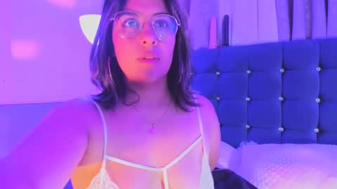 Snapshot of pandoracherry chatting on 02/11/25, 06:40 Pandora online show from 02/11/25, 06:40