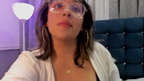 Snapshot of pandoracherry chatting on 02/17/25, 06:09 Pandora online show from 02/17/25, 06:09