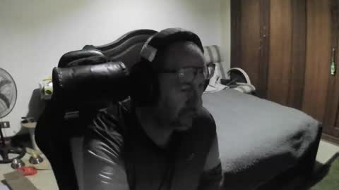 panoramix8080 online show from 10/31/25, 05:41