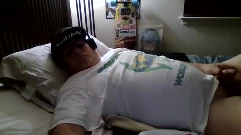 panos online show from 10/20/25, 11:32