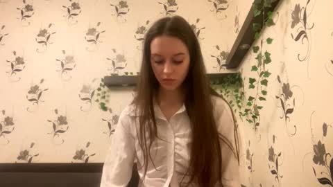 Kate online show from 09/15/25, 08:20