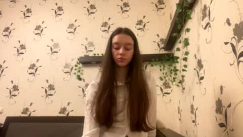 Kate online show from 09/16/25, 08:32