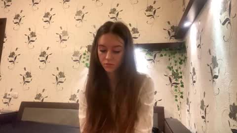 Kate online show from 09/18/25, 09:17