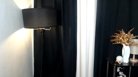 Snapshot of pantenefox chatting on 03/27/26, 11:32 pantenefox online show from 03/27/26, 11:32