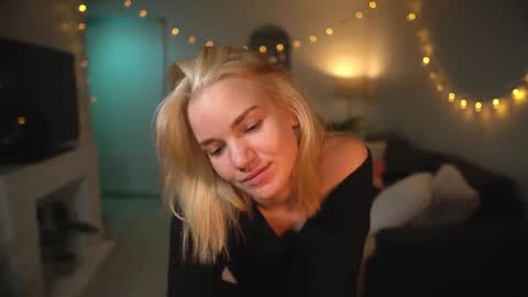 Snapshot of pantykrist chatting on 03/05/26, 10:28 Kristina Kriss online show from 03/05/26, 10:28