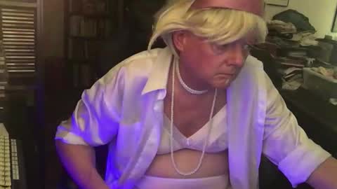 Snapshot of pantyvloletlace chatting on 02/08/26, 10:57 Pantyvioletlace online show from 02/08/26, 10:57