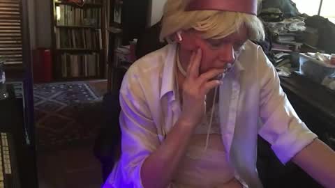 Snapshot of pantyvloletlace chatting on 03/01/26, 10:12 Pantyvioletlace online show from 03/01/26, 10:12