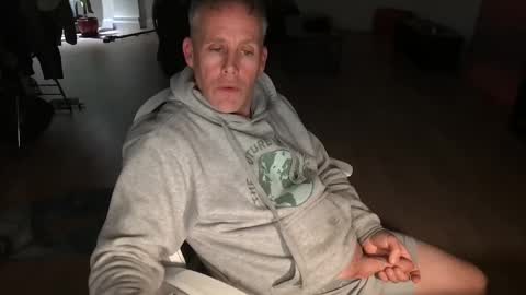 Snapshot of panyx78 chatting on 11/03/25, 02:02 panyx78 online show from 11/03/25, 02:02