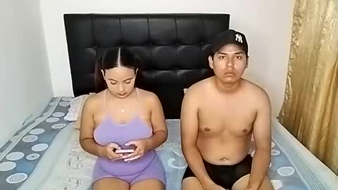 Snapshot of paola_835068 chatting on 03/12/25, 03:02 Paola 23 and Andres 25 online show from 03/12/25, 03:02