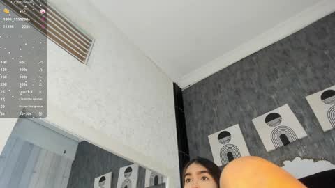 Snapshot of paola__23 chatting on 04/03/26, 12:14 online show from 04/03/26, 12:14