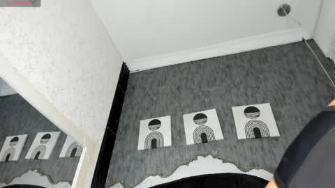 Snapshot of paola__23 chatting on 04/04/26, 12:02 online show from 04/04/26, 12:02