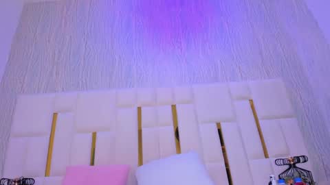 Snapshot of paolaa_rodriguez chatting on 05/24/26, 11:59 Paola online show from 05/24/26, 11:59