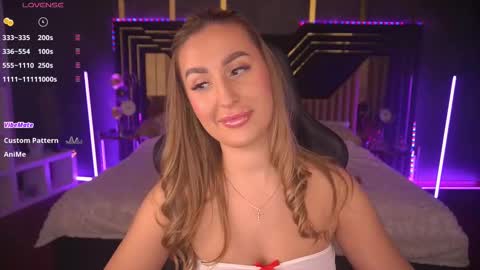 Lia online show from 02/09/25, 04:07