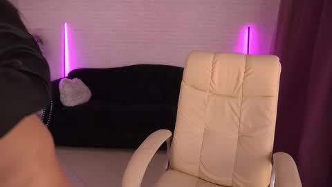 Lia online show from 03/08/25, 03:24