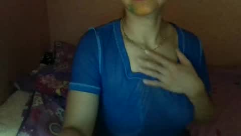 paolamz10 online show from 10/27/25, 05:11