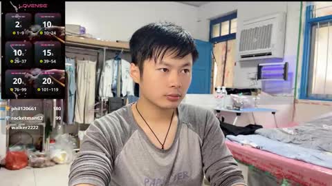 Snapshot of paopaotang61 chatting on 10/15/25, 01:17 paopaotang61 online show from 10/15/25, 01:17