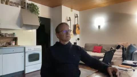 papa_show online show from 01/27/25, 03:18