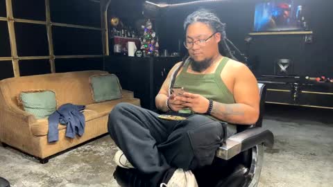 Snapshot of papi_krizz chatting on 12/11/24, 03:56 papi_krizz online show from 12/11/24, 03:56