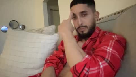 papicubano_guapo23cm online show from 02/24/25, 04:38