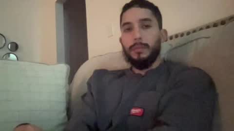 Snapshot of papicubano_guapo23cm chatting on 11/27/25, 11:45 papicubano_guapo23cm online show from 11/27/25, 11:45