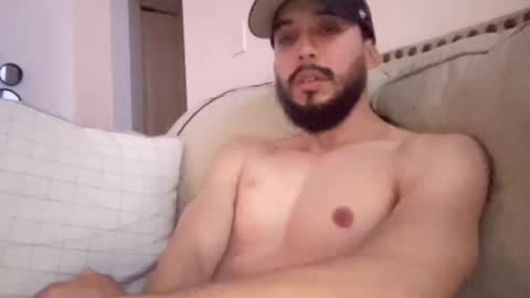 Snapshot of papicubano_guapo23cm chatting on 11/29/25, 10:29 papicubano_guapo23cm online show from 11/29/25, 10:29