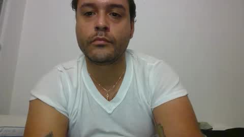 Snapshot of papiipr185 chatting on 02/14/26, 09:17 PapiiPR185 online show from 02/14/26, 09:17