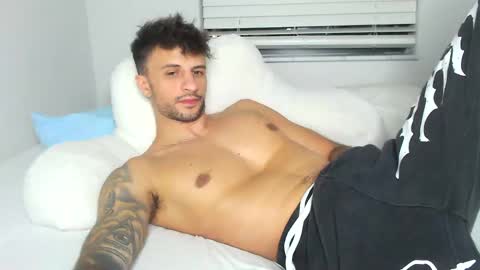 Snapshot of papijakey chatting on 10/17/25, 02:59 -- New Videos Down Below online show from 10/17/25, 02:59