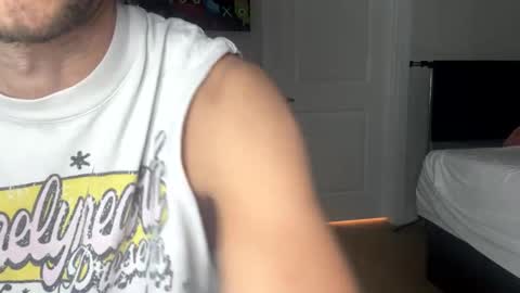 Snapshot of papijakey chatting on 11/19/25, 06:46 -- New Videos Down Below online show from 11/19/25, 06:46