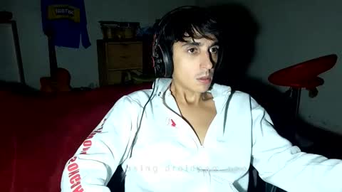 Snapshot of papito20cm chatting on 03/03/25, 09:44 Lau online show from 03/03/25, 09:44