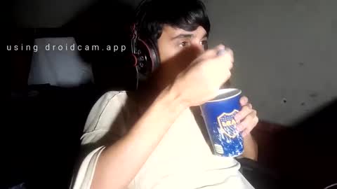 Snapshot of papito20cm chatting on 03/10/25, 07:32 Lau online show from 03/10/25, 07:32