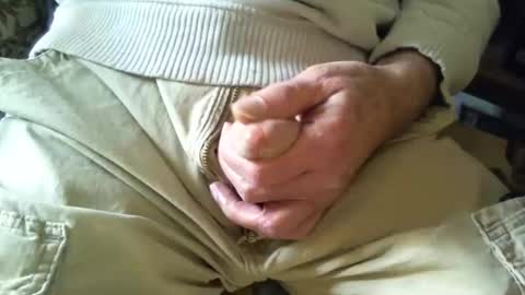 Snapshot of pappa_smurf_ chatting on 12/18/25, 08:26 Shmoo online show from 12/18/25, 08:26