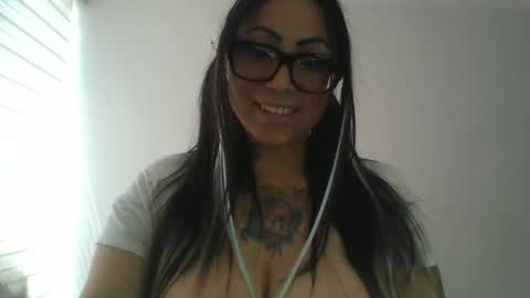 Snapshot of paprika_01sx chatting on 04/14/26, 03:51 paprika 01sx online show from 04/14/26, 03:51