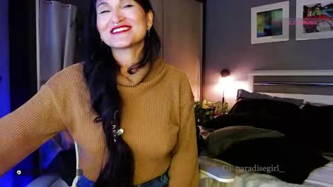 Snapshot of paradisegirl_ chatting on 06/03/26, 09:53 My alter ego Betinna Flowers - a tattooed Miss - Are you missing me come in here - online show from 06/03/26, 09:53