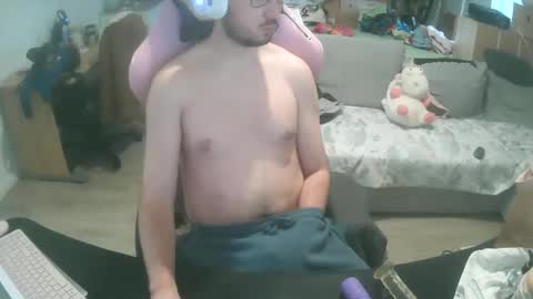 Snapshot of paradoxe91 chatting on 01/17/26, 10:20 paradoxe91 online show from 01/17/26, 10:20